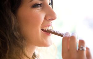 If I stop eating chocolate can I avoid acne?
